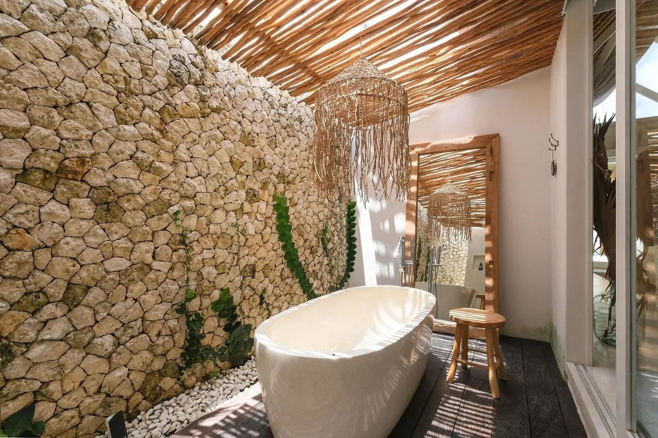 Amaka Villas Улувату 0*,