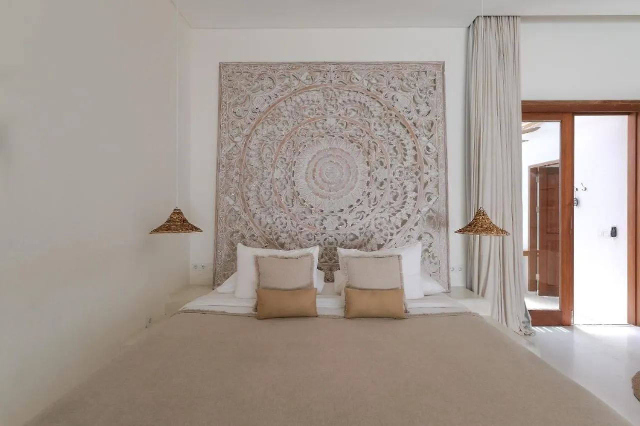 Amaka Villas Улувату 0*,